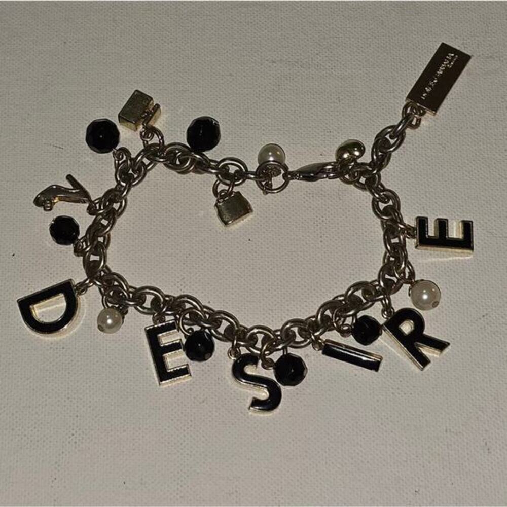 Dolce & Gabbana D&G‎ Charms Bracelet Lipstick Perfume desire